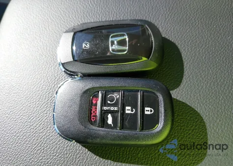 2025 Honda Cr-V Hybrid Sport Touring z USA, uszkodzony, nr VIN 5J6RS6H94SL010484